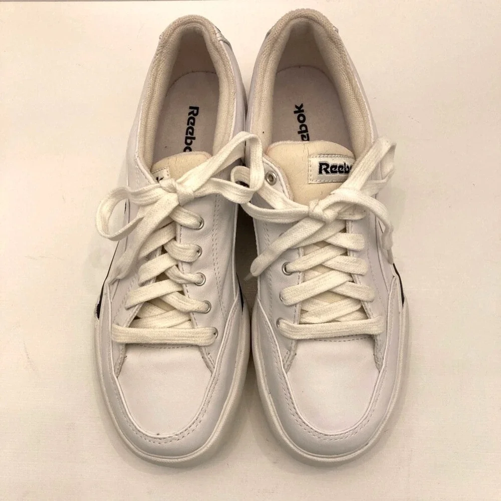 Reebok Elle 4 Tennis Shoe Womens 9.5 EU 40.5‎ White Navy Box Nearly New